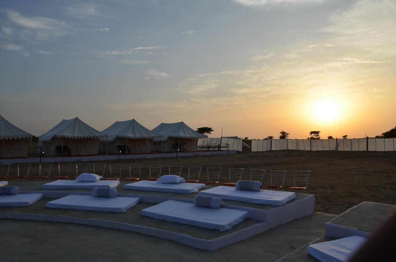 Star Desert Camp Jaisalmer Exteriör bild